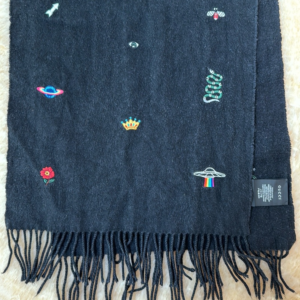 Gucci scarf signature house motif embroidery